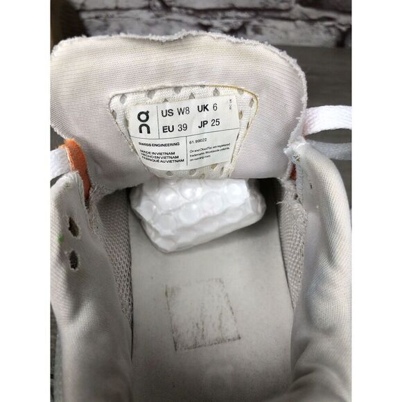 On Cloud Wide Lime Green Gray White LaceUp Gym Running Shoes Women Sz 39EU/8M US - Picture 10 of 16